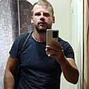 Знакомства: Артём, 32 года, Новомосковск