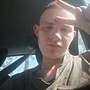 Знакомства: Максим, 21 год, Волковыск