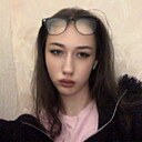Знакомства: Арина, 19 лет, Санкт-Петербург