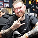 Знакомства: Виктор, 35 лет, Астрахань