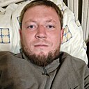 Знакомства: Михаил, 31 год, Медвежьегорск