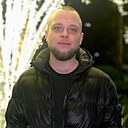 Знакомства: Илья, 26 лет, Луганск