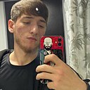 Знакомства: Рамзан, 18 лет, Москва