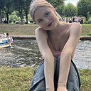 Знакомства: Машенька, 22 года, Луганск