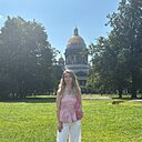 Знакомства: Валерия, 24 года, Санкт-Петербург