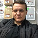 Знакомства: Вова, 28 лет, Кисловодск