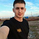 Знакомства: Гена, 22 года, Волгоград