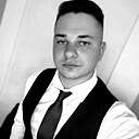 Знакомства: Илья, 25 лет, Минск