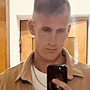 Знакомства: Денис, 25 лет, Санкт-Петербург