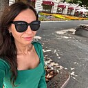 Знакомства: Елена, 40 лет, Нижневартовск