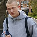 Знакомства: Макс, 18 лет, Киров