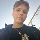 Знакомства: Илья, 21 год, Краснодон