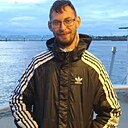 Знакомства: Артем, 32 года, Киров