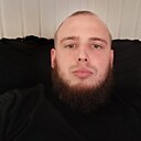 Знакомства: Артур, 28 лет, Синельниково