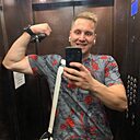 Знакомства: Илья, 31 год, Киров