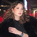 Знакомства: Дина, 18 лет, Москва