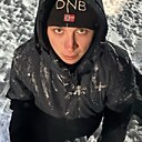 Знакомства: Кирилл, 30 лет, Новоуральск