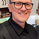 Знакомства: Артем, 40 лет, Калининград