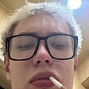 Знакомства: Матвей, 19 лет, Благовещенск