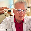 Знакомства: Евгений, 43 года, Ялта