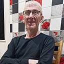 Знакомства: Валодя, 49 лет, Крупки