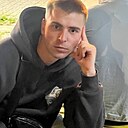 Знакомства: Макс, 25 лет, Подольск