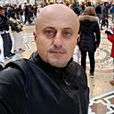 Знакомства: Yarik, 47 лет, Милан