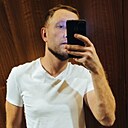 Знакомства: Михаил, 33 года, Магадан