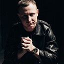 Знакомства: Кирилл, 33 года, Тюмень