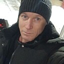 Знакомства: Виктор, 46 лет, Новочебоксарск