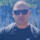 Знакомства: Артём, 33 года, Лучегорск