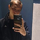 Знакомства: Максим, 19 лет, Волжский