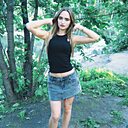 Знакомства: Злата, 27 лет, Екатеринбург