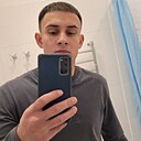 Знакомства: Максим, 29 лет, Химки