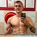 Знакомства: Максим, 32 года, Москва