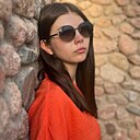 Знакомства: Арина, 20 лет, Екатеринбург