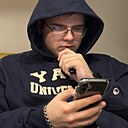 Знакомства: Кирилл, 18 лет, Каменское