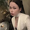 Знакомства: Дарина, 20 лет, Луганск