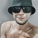 Знакомства: Олег, 30 лет, Геническ