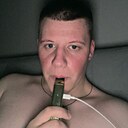 Знакомства: Кирилл, 21 год, Петрозаводск