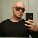 Знакомства: Artem, 42 года, Бронницы