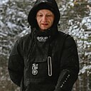 Знакомства: Виктор, 40 лет, Краснотурьинск