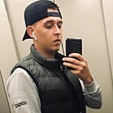 Знакомства: Максим, 22 года, Тутаев