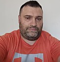 Знакомства: Ionut, 44 года, Cluj