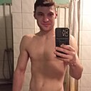 Знакомства: Денис, 26 лет, Макеевка