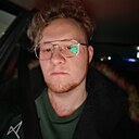 Знакомства: Илья, 27 лет, Котлас