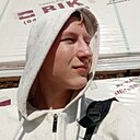 Знакомства: Евгений, 18 лет, Киров