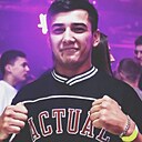 Знакомства: Диор, 25 лет, Абакан