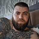 Знакомства: Илья, 32 года, Ижевск