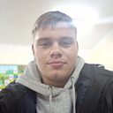 Знакомства: Максим, 22 года, Киев